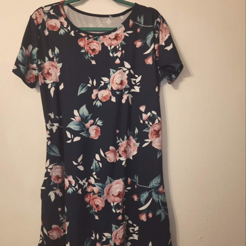 DRESS